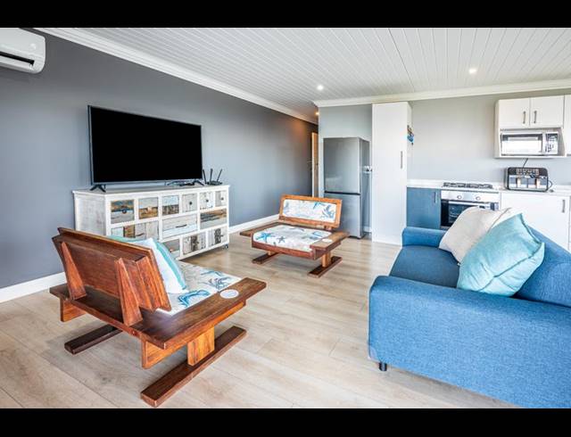 1 BEDROOM PROPERTY TO RENT IN DANA BAY